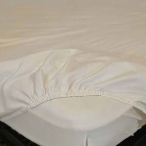 sofa sleeper top sheet with fitted corners. No slip